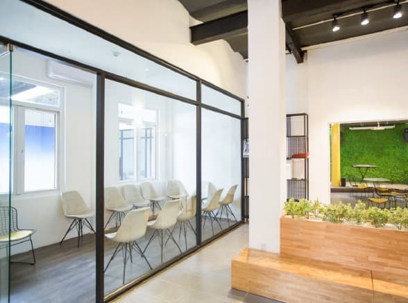 Single-Glazed Partitions